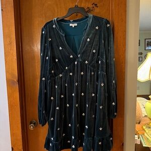 3X Henly Teal Velvet Embroidered Midi Dress